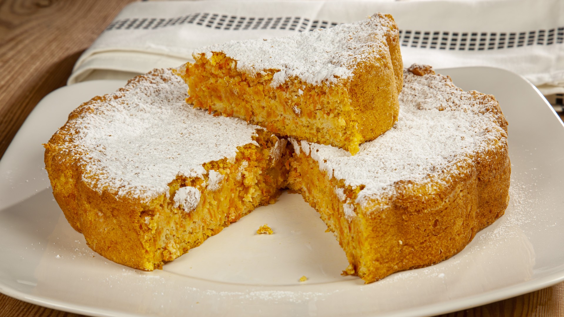 Torta con le carote trentina