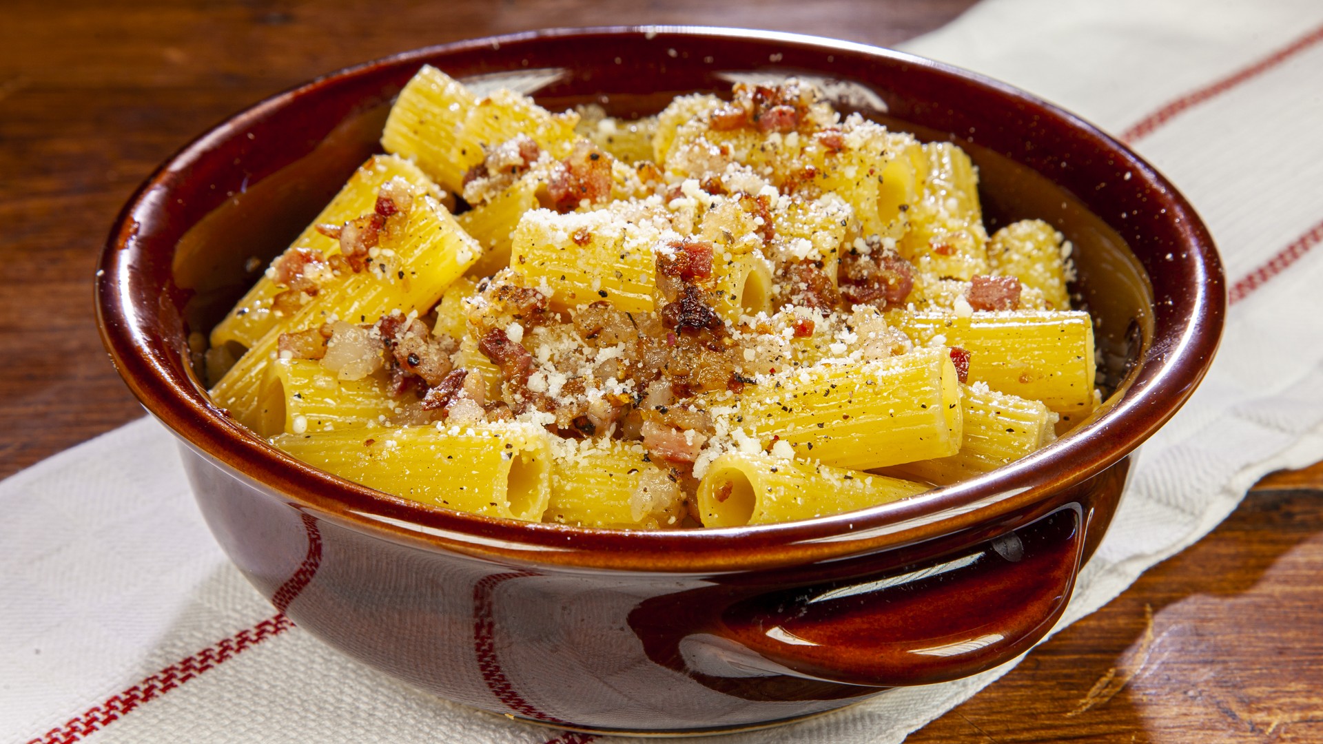 Rigatoni lardiati