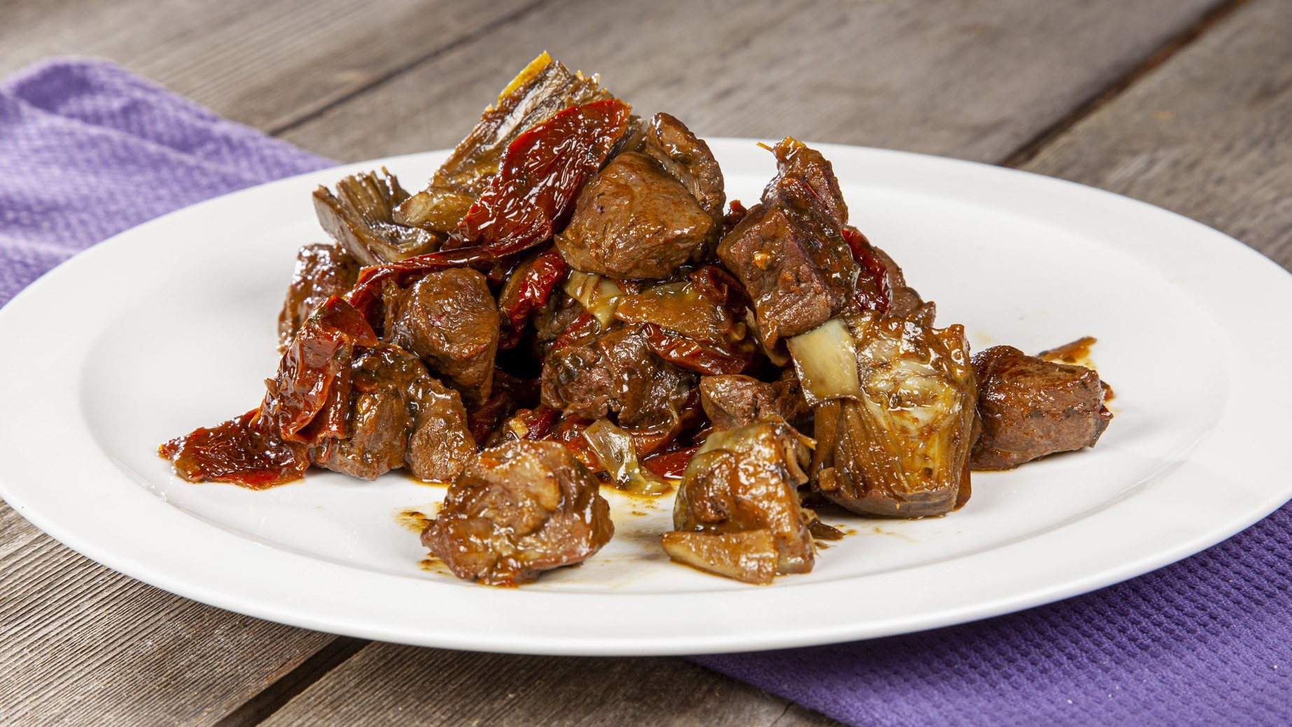 Agnello con carciofi alla sarda