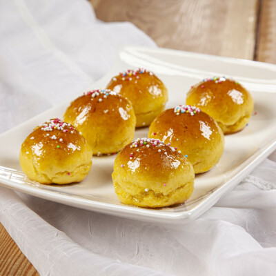 Biscotti con glassa al limone