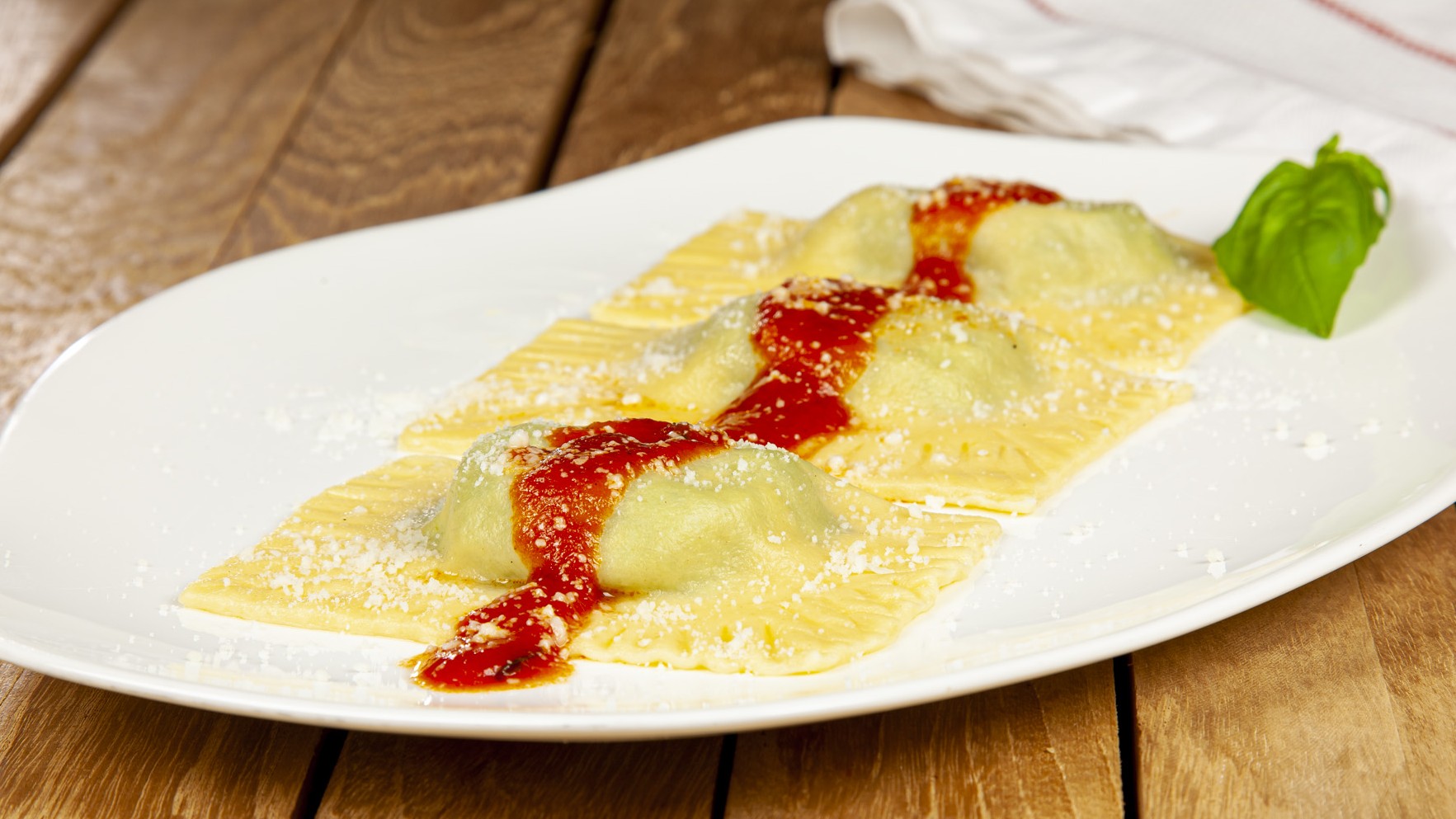 Ravioli ripieni con il pecorino fresco