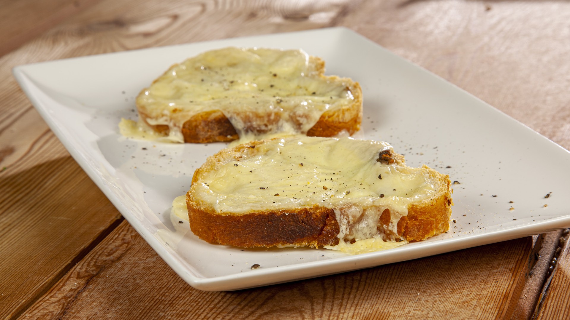 Crostini di provola alla foggiana