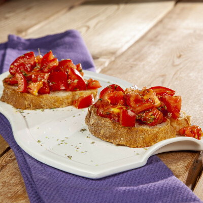 Insalata di pane e pomodori