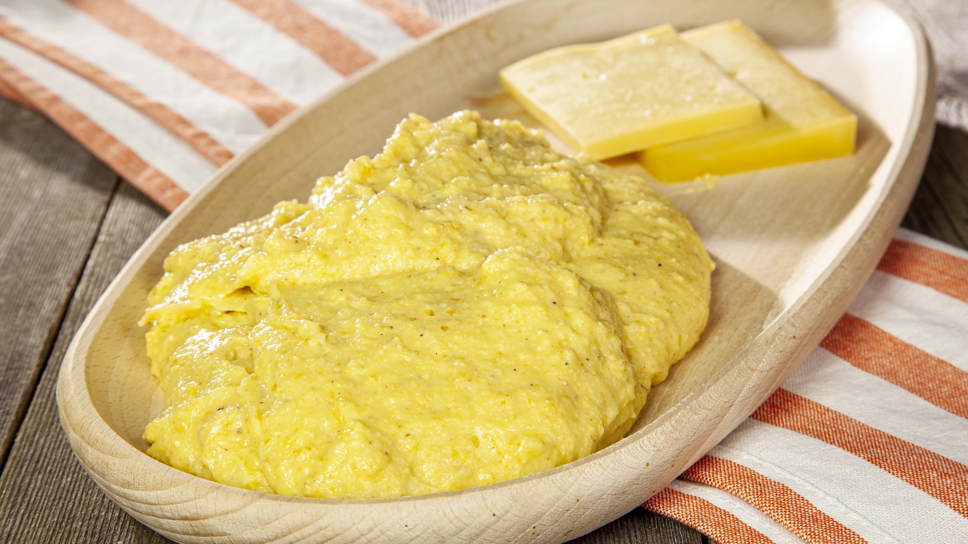 Polenta concia alla piemontese