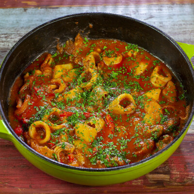 Calamari in umido con le patate