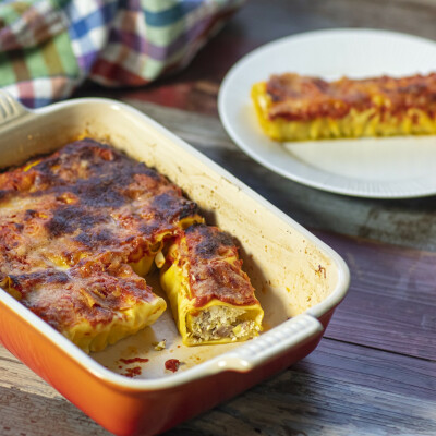 Cannelloni porri e salsiccia