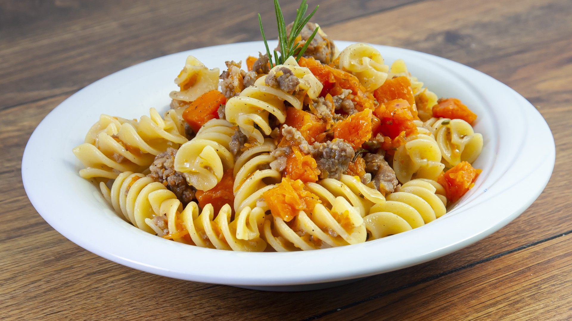 pasta con la zucca e salsiccia