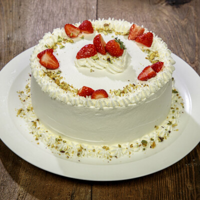 Torta di compleanno alle fragole