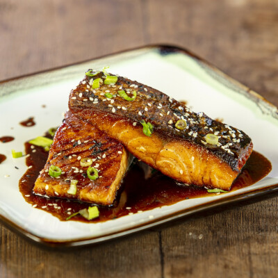 Salmone con salsa teriyaki