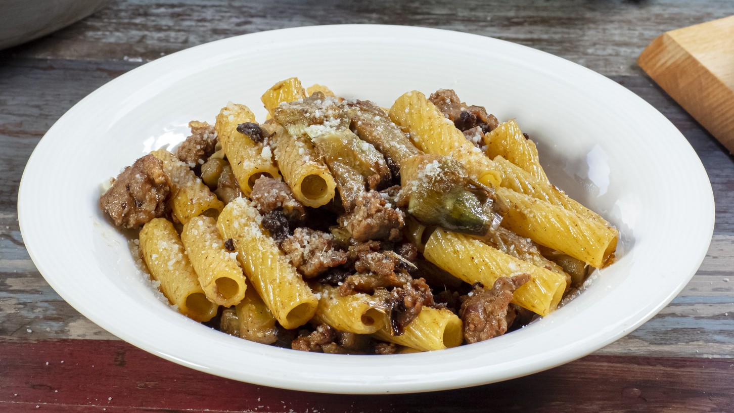 Pasta salsiccia e carciofi