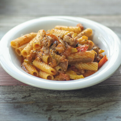 Pasta salsiccia e peperoni