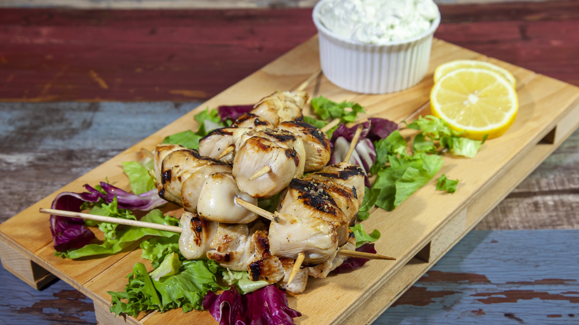 Souvlaki di pollo e tzatziki