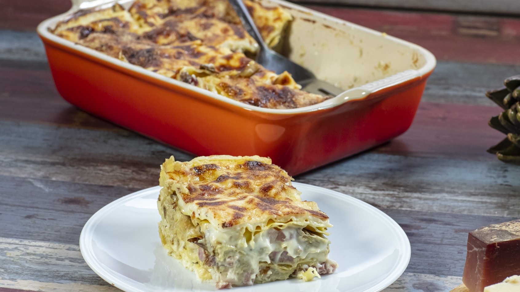 lasagne ai carciofi e salsiccia