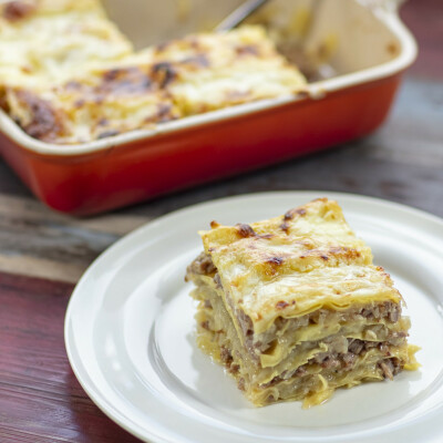 Lasagne salsiccia e cipolle