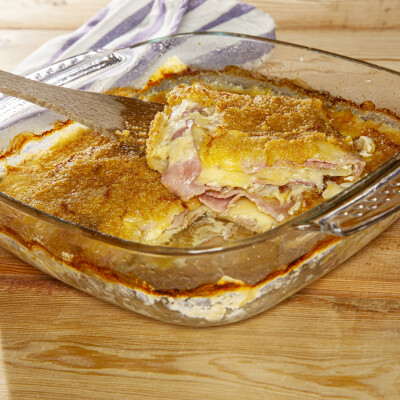 Gratin di patate e prosciutto