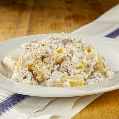 Maccheroni con salsiccia e ricotta