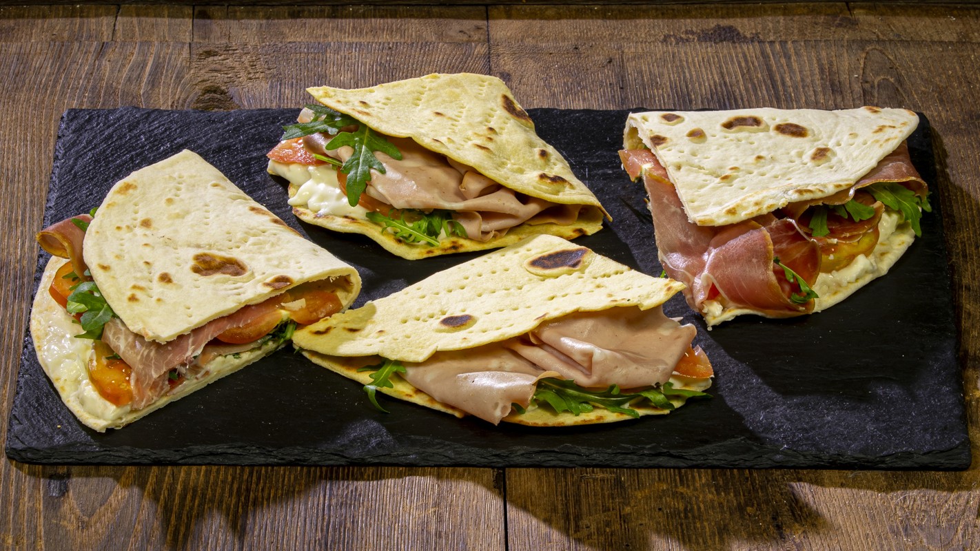 Piadina romagnola tradizionale