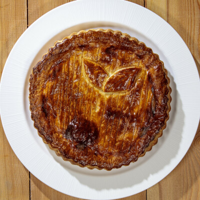 Torta salata cipolle e acciughe