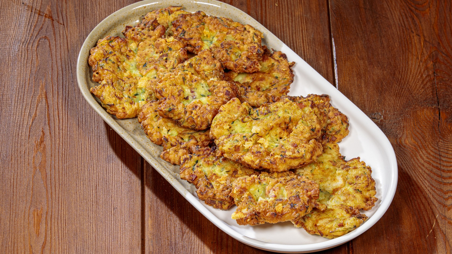 Frittelle di zucchine provola e speck