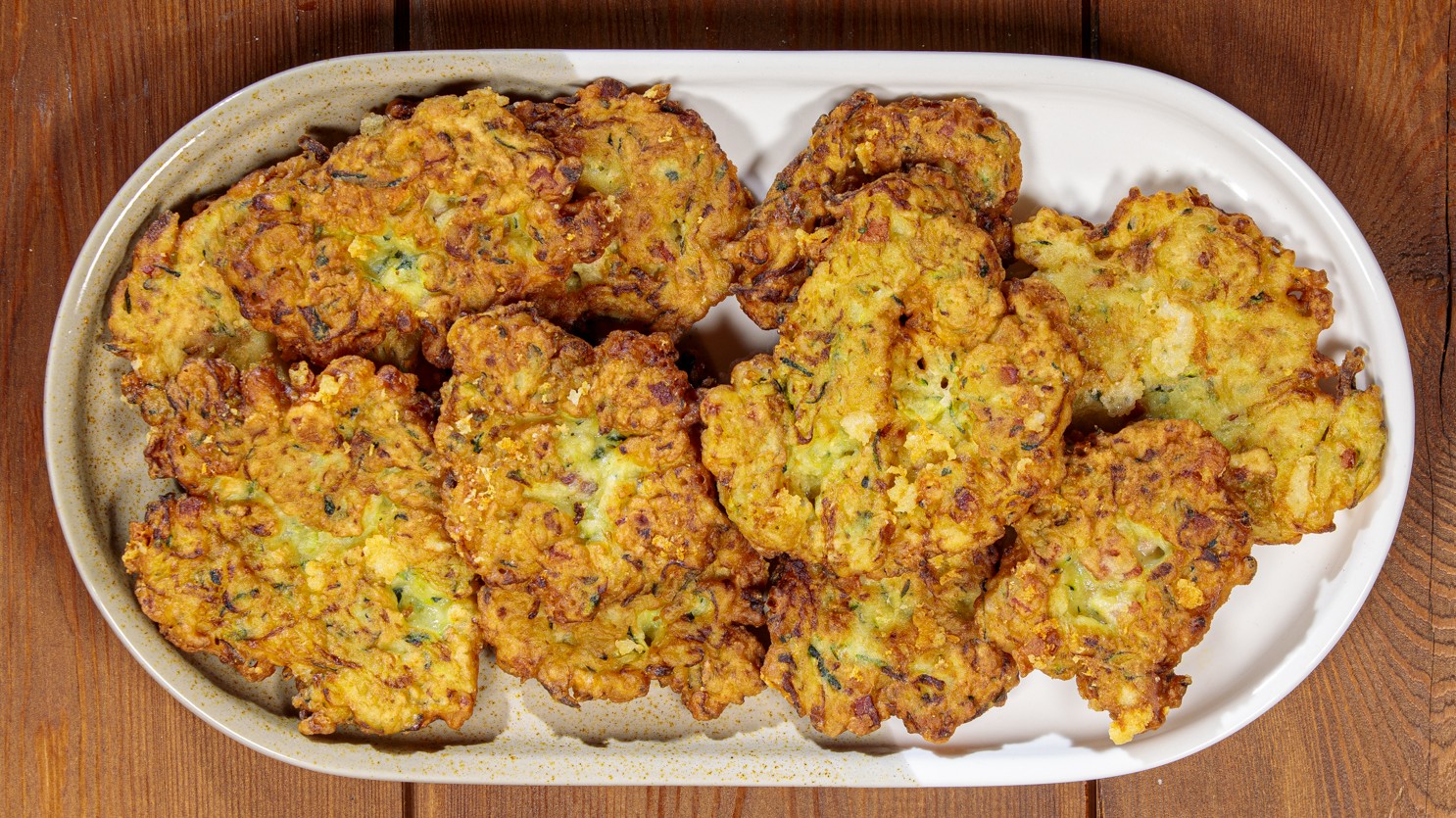 Frittelle di zucchine provola e speck