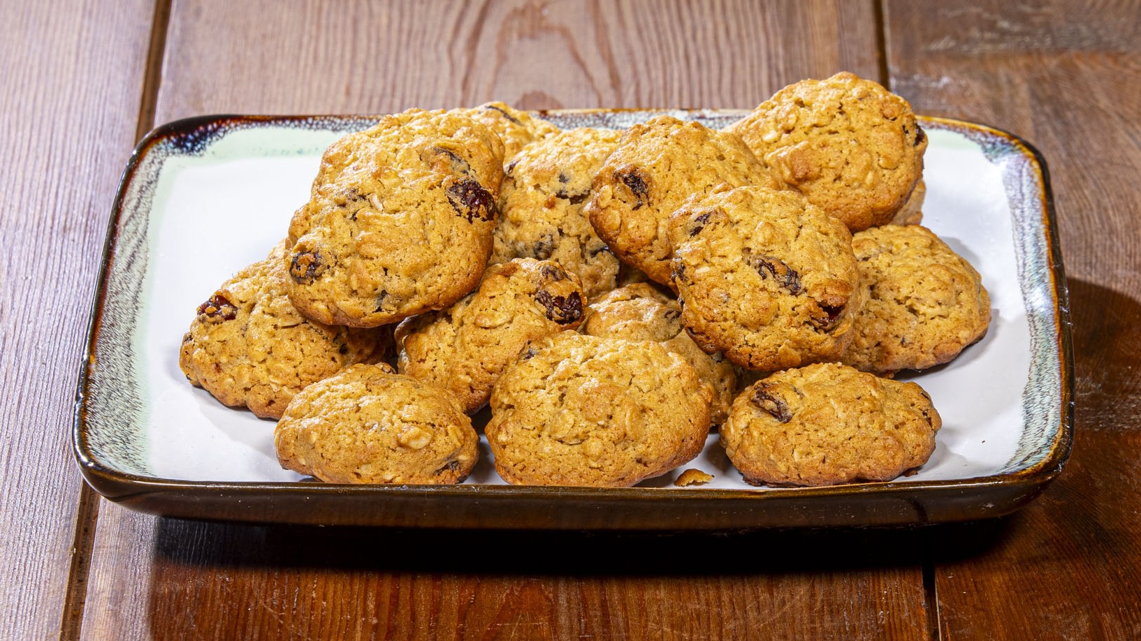 Biscotti avena limone e uvetta