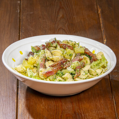 Pasta guanciale, broccoli e patate