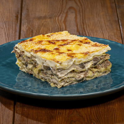 Lasagne funghi e salsiccia