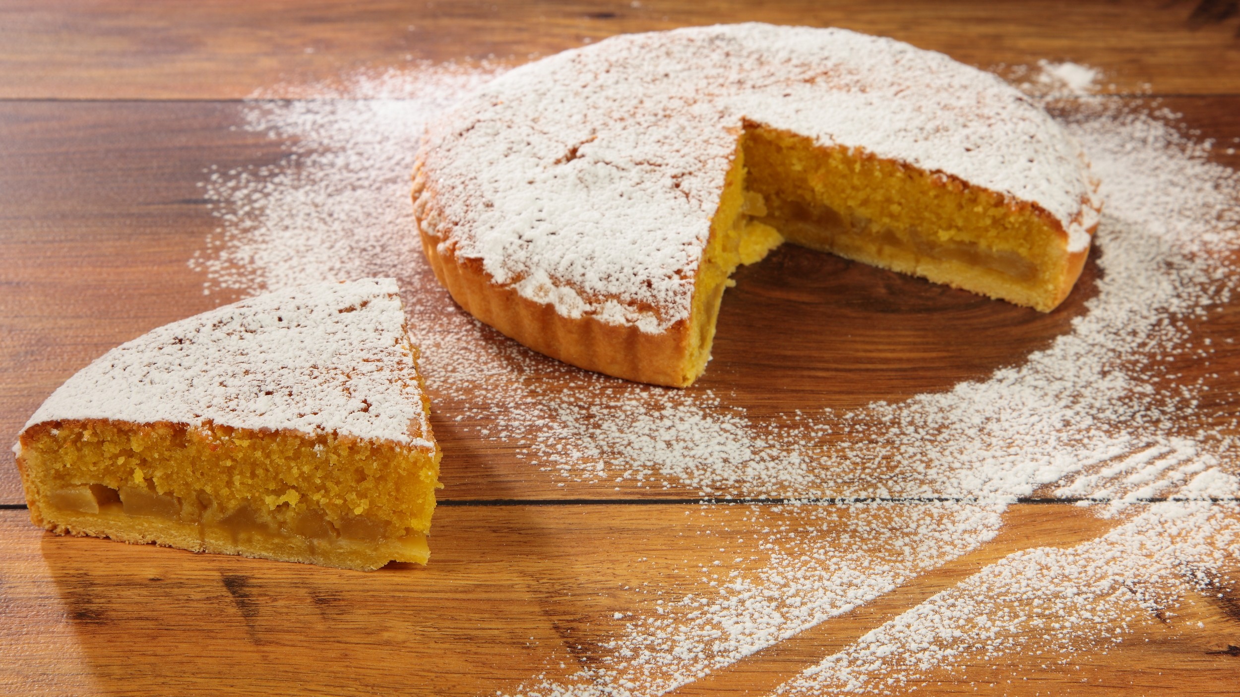 Crostata frangipane con mele spadellate