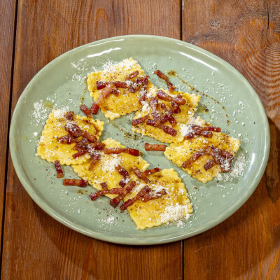 Ravioli di zucca e stracchino