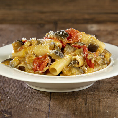 Pasta melanzane e pomodorini