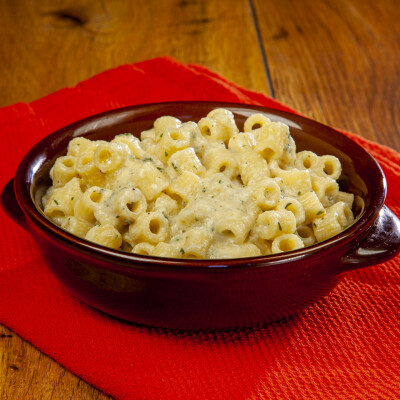 Tubetti cacio e uova tradizionali