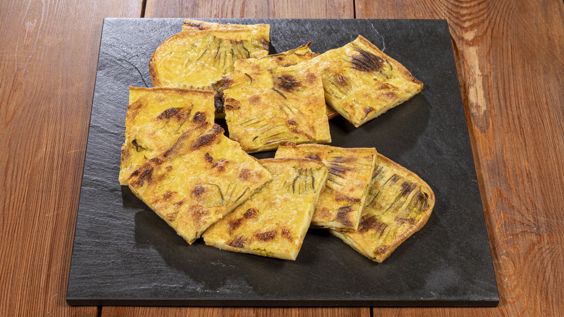 Schiacciata con i fiori di zucca