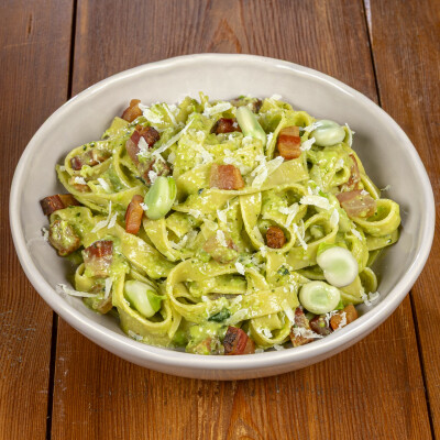 Tagliatelle fave e pecorino Tagliatelle fave e pecorino