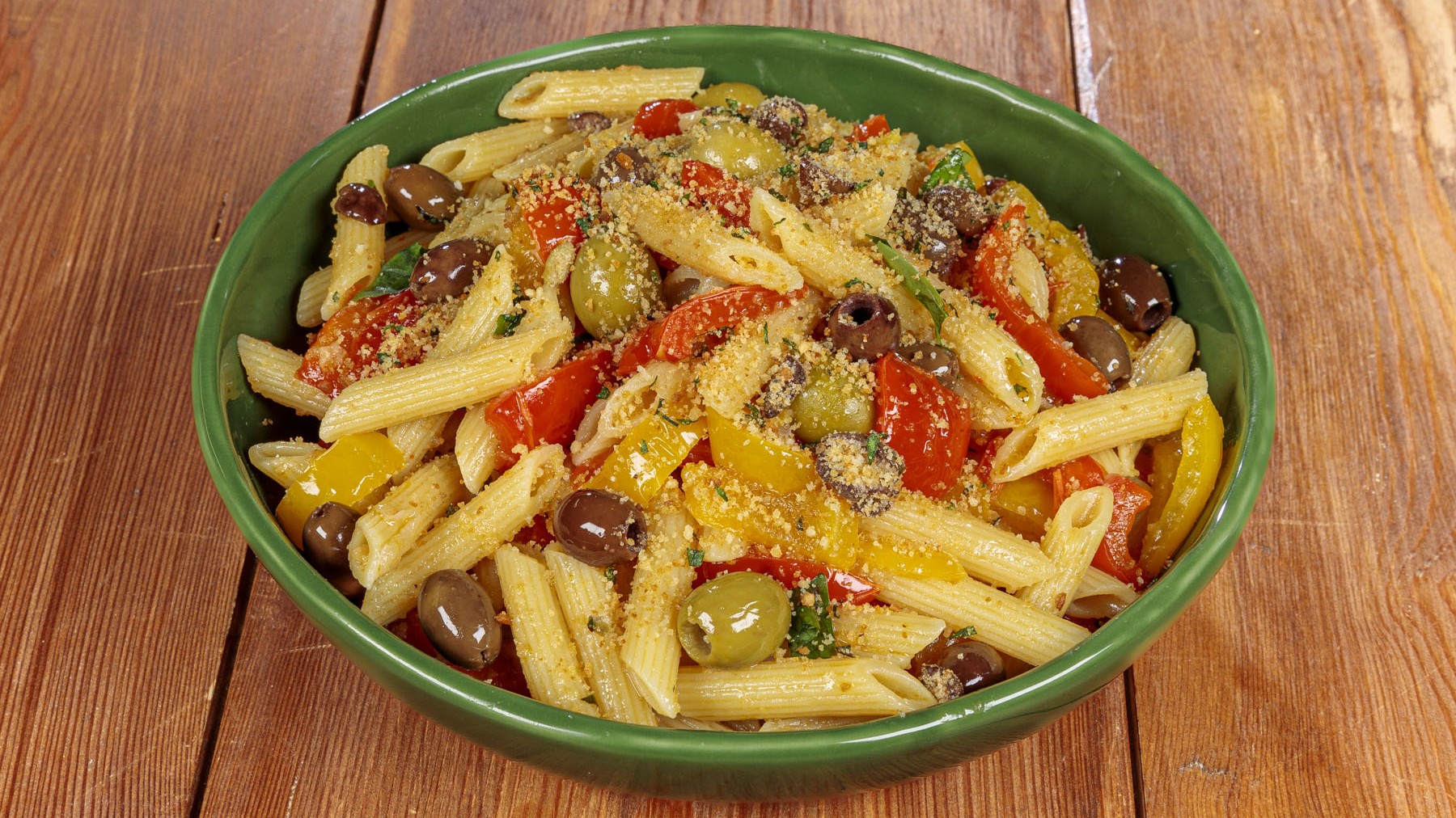 Pasta peperoni e olive
