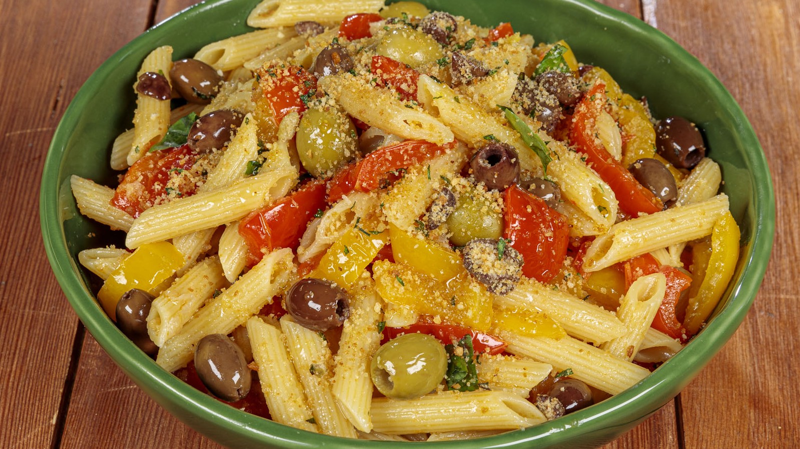 Pasta peperoni e olive