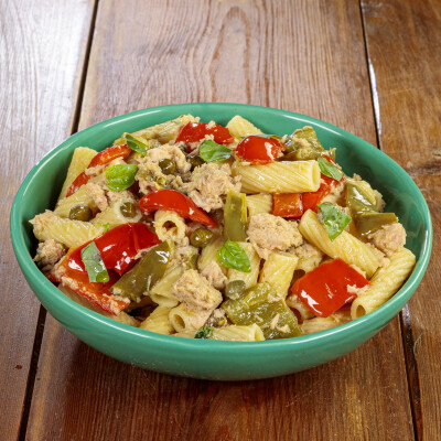 Pasta peperoni capperi e tonno