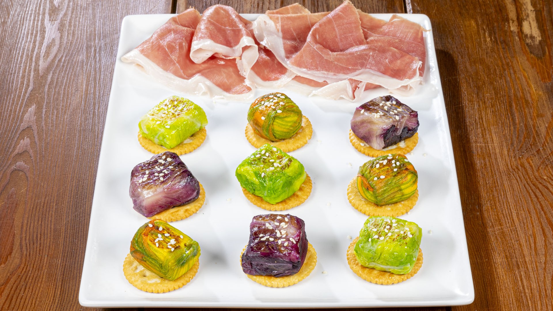 Involtini di verdure e formaggio alla piastra
