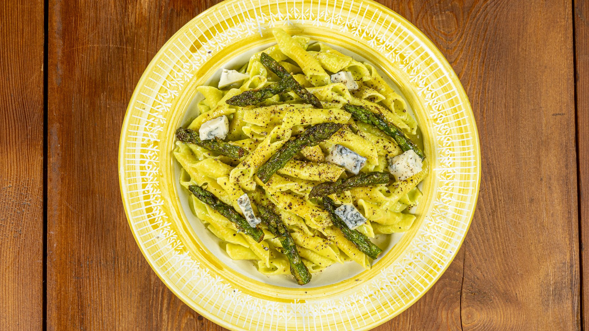 Garganelli asparagi e gorgonzola