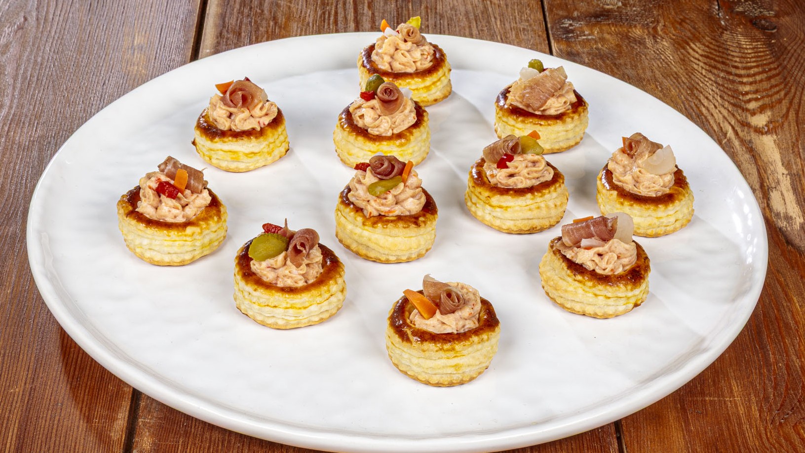 Vol-au-vent con mousse di prosciutto di Parma