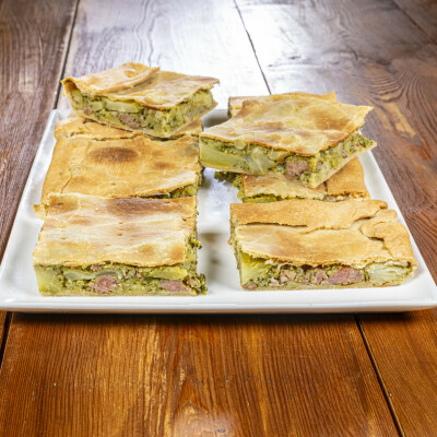 Torta salata broccoli e salsiccia