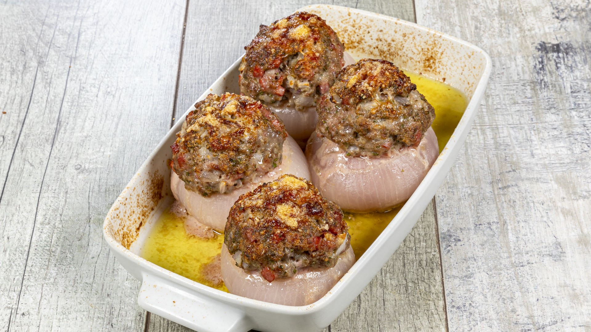 Cipolle ripiene di carne al forno