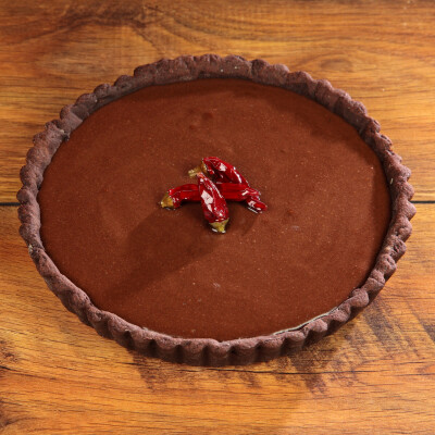 Crostata di crema al cioccolato e peperoncino