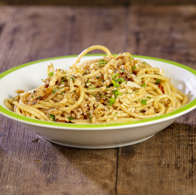 Pasta acciughe e noci