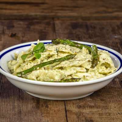 Pasta ricotta e asparagi