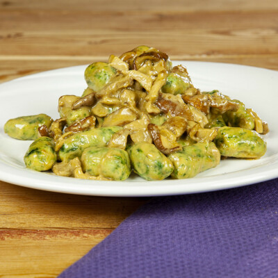 Gnocchi verdi con porcini